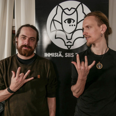 Ihmisiä, Siis Eläimiä