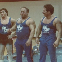 ¿Deberían Entrenar los Powerlifters Más Como Los Culturistas? - Iván Alonso