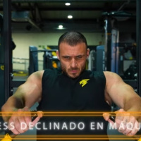 Las mejores Máquinas del GYM para Desarrollar Pectorales de Acero