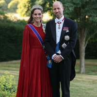 An amicale French State visit as Kate shines in New Looks 