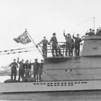 EP6 - Super submarina base.