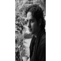 La Bella Durmiente: “Por sí crees en los príncipes azules”– Christian Ortiz