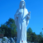 Pregando Il Rosario - Totus2us