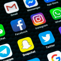 Knowledge of Self and Social Media