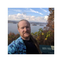 Author Daniel Peyton