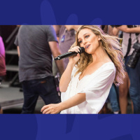 Alex Oxlade-Chamberlain Doesnt Give Perrie A Look In When It Comes To Karaoke!