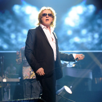 Mick Hucknall, Mr Freeze And Golf Caddy’s: Dermot’s Been At Dave’s World Again