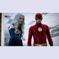 Ep. 110 - Arrow, The Flash recap Crisis comic