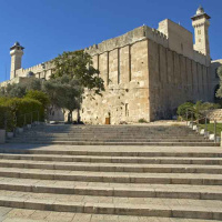 Praying At Mearat Ha-Makhpelah