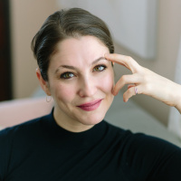 46: Yes, you can change – and so can your business: An interview with Julie Schechter