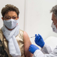 Mögöttünk 2020, előttünk az oltás - S03E04