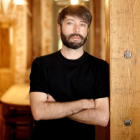 Con el escritor español Arturo Muñoz