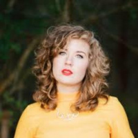 Episode 9: A chat with Singer/Songwriter Judy Blank about MUZIEK!