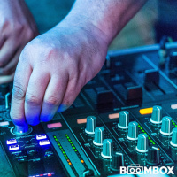 Seizoen 17 Aflevering 01 Met Sendeep  The Boombox Media Squad