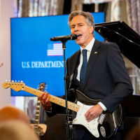 Blinken Is Pushing For Ukrainian Teens To Die For US Hegemony