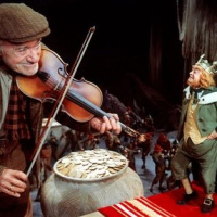 Ill Show You... Darby OGill and the Little People (1959)