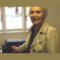 Extra - E30 - Norah Boswell  Joyce Roberts