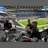 S6 Ep31: EFE OBADA GIVES JASON  OSI FLOWERS