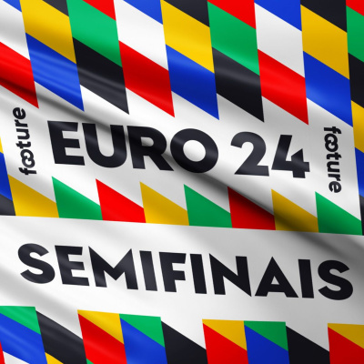 The Pitch Invaders #somosfuteboleiros