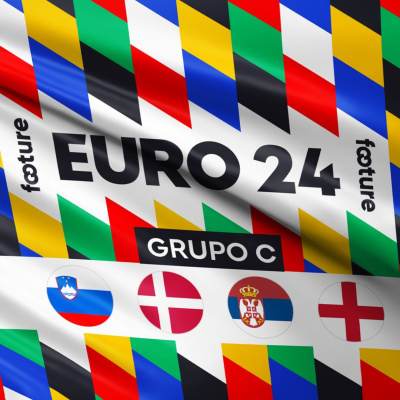 The Pitch Invaders #somosfuteboleiros