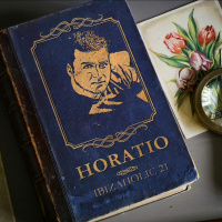 HORATIO PREENTS IBIZAHOLIC RADIOSHOW EPISODE 21