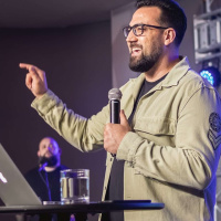 Eles mentiram para você sobre Deus - Pr. Juan Pinheiro - #Mentirampravocê #1