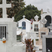 Cemitérios de Lauro Müller recebem manutenção antes do feriado de Finados