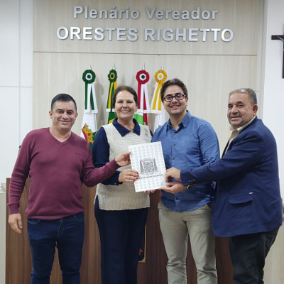 Rádio Cruz De Malta Am 830