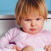 ¿Por qué mi hijo de dos años me pega?