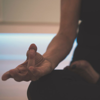 La meditación para conectar con el momento presente y contigo misma