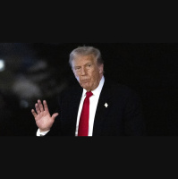 Trump continua a concentrarsi sulla politica estera