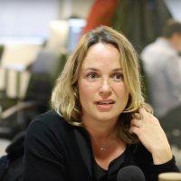 How to fix the conflict between authorities and the sharing economy