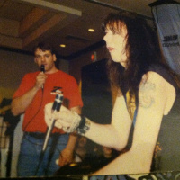 Ace Frehley Interview w/Music on 102-7 Detroit ZRock from 6.1.95