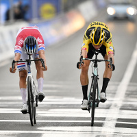 #251. Wat onthouden we van dit vreemde wielerseizoen?