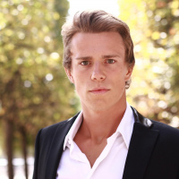 #1 - The AI entrepreneur - Hadelin de Ponteves - on thinking different and trusting your intuition