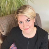 Ignoring: When to Ignore Children and Adults, a Conversation with Cassandra Hoy