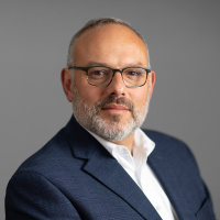 In aftermath of tragedy at Tree of Life synagogue, random acts of beauty  unity are the new normal (S02EP01)