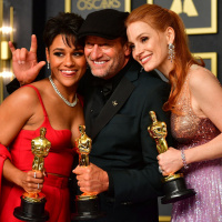 6x30 94 Ed. Oscars + Camara Café + Belle + Hacks + Cangrejo negro + El valle de Gwangi