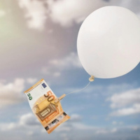 How to avoid ticket scams