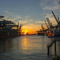 Holyhead port remains closed and not expected to reopen until mid January 