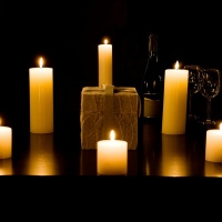 What is the best gift to bring to dinner parties this Christmas? 