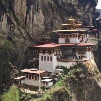 Miradas a través de una cámara 1x05 - Bután