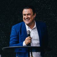 Marcelo Barros - Servindo ao Senhor com alegria.