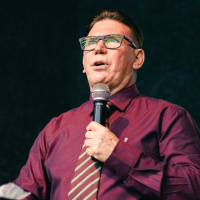 Família, nosso porto seguro - Pr Eli Parreira