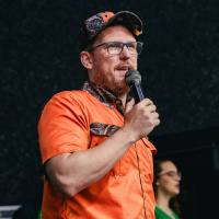 Pr. Daniel Parreira - Cuide dos seus.