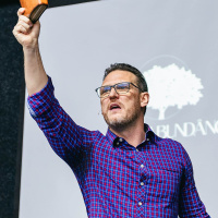 Daniel Parreira - Jesus é a resposta!