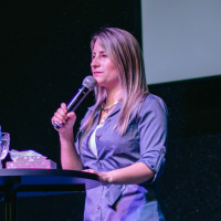 Aprendendo a confiar - Naira Diniz