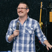 Pr. Daniel Parreira - Fio do Bigode.