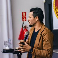 Roberval Brito - A língua dos anjos