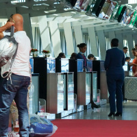 Should Flight Check-ins Be Scrapped?